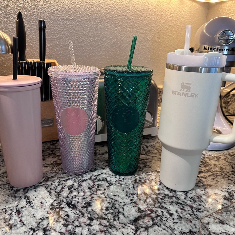 Stanley & Starbucks Tumbler Bundle